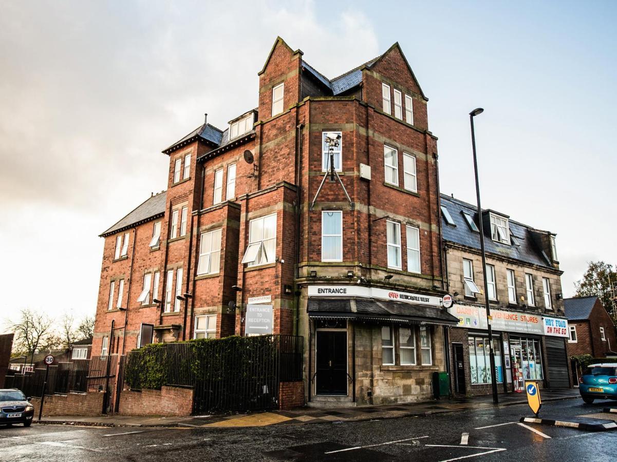 Newcastle West Hotel & Bar Екстер'єр фото
