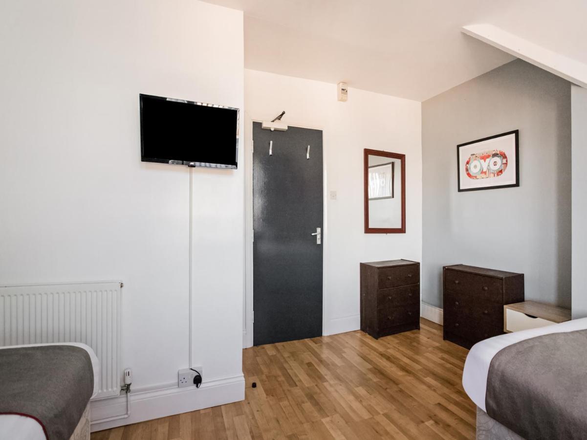Newcastle West Hotel & Bar Екстер'єр фото